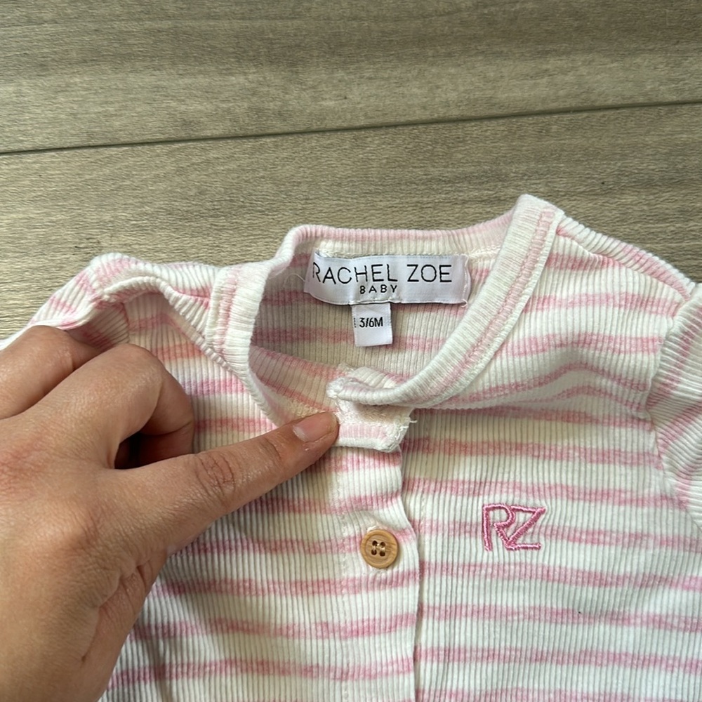 2 button down pjs 🎀 - Picture 6 of 7
